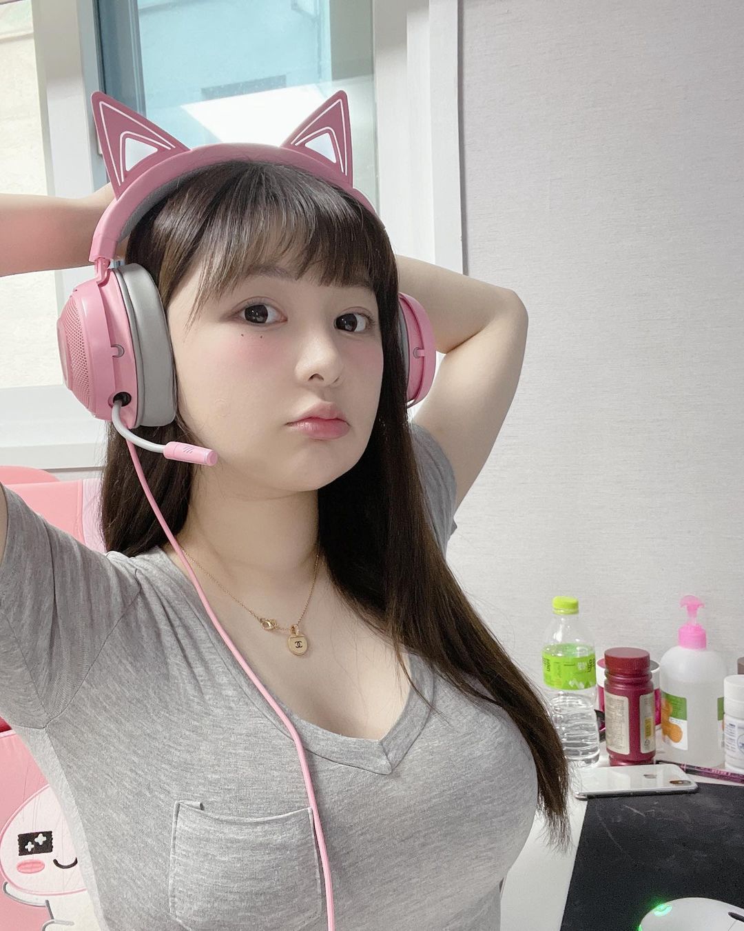 怪不得大家都喜欢看她玩游戏，终于知道为什么了~