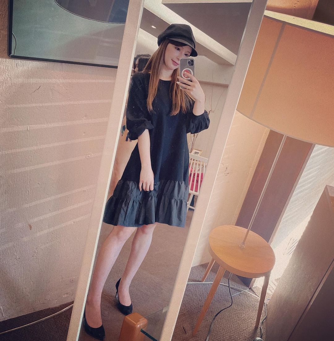 气质出众的柜台小姐转职当写真女星！超正