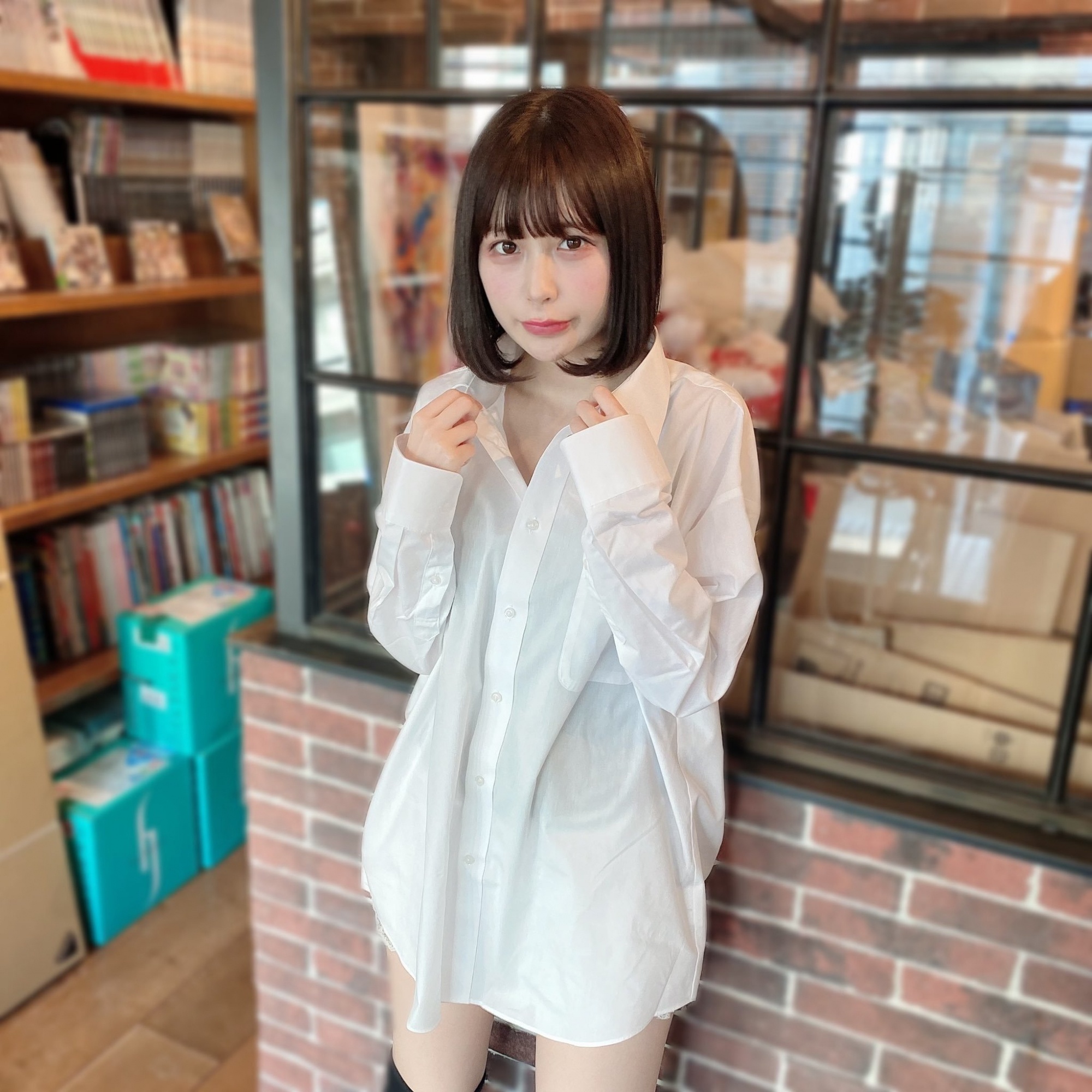 22岁的宫内凛推出第一本写真集 高颜值大获好评