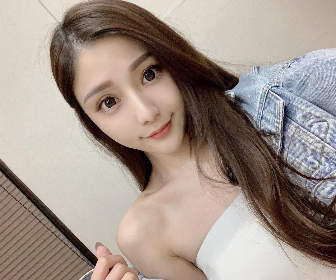小鹿乱撞「罗依璇Demi」