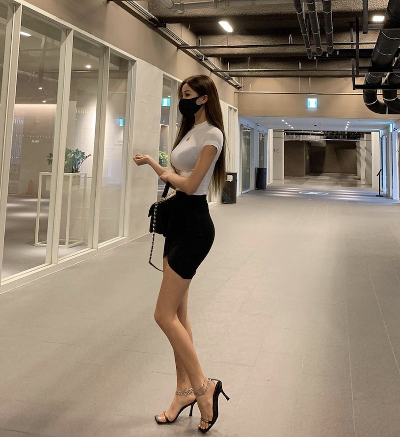 韩国网红美女shonyroom双视角超棒的长腿
