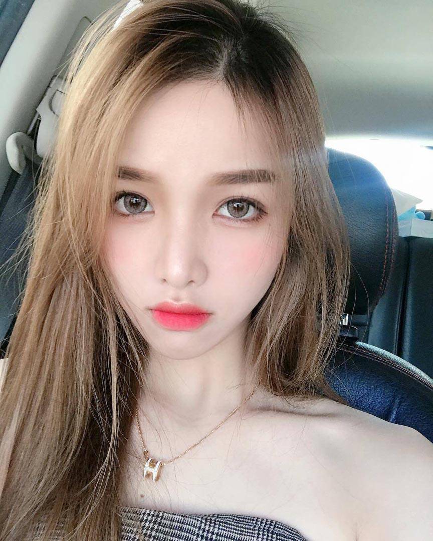 马来西亚网红Yvonne Keng 雪白肌肤大马