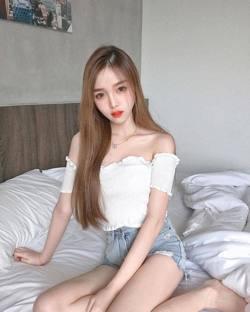 马来西亚网红Yvonne Keng 雪白肌肤大马