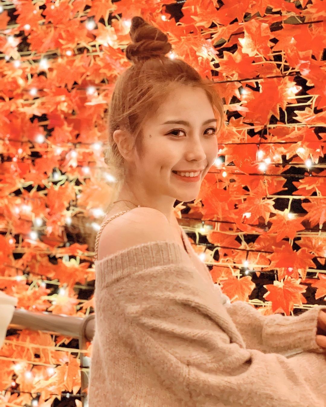 李花fafa 甜美脸蛋看不出173 外型模样太迷人