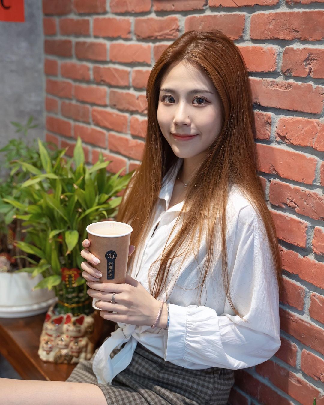李花fafa 甜美脸蛋看不出173 外型模样太迷人