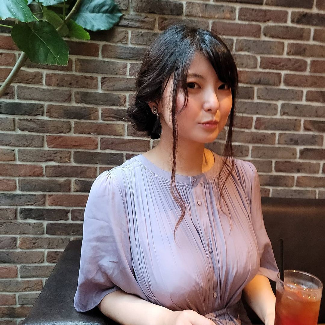 36岁的花井美里 时光不返但依旧甜美可爱，好身材