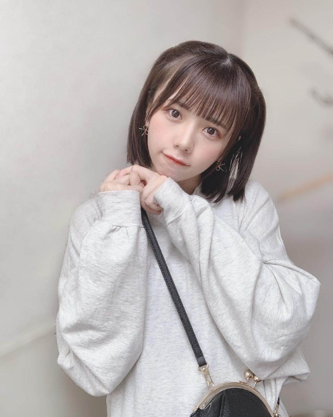 王道短发美少女「日南遥」邻家女孩气场感觉超无辜