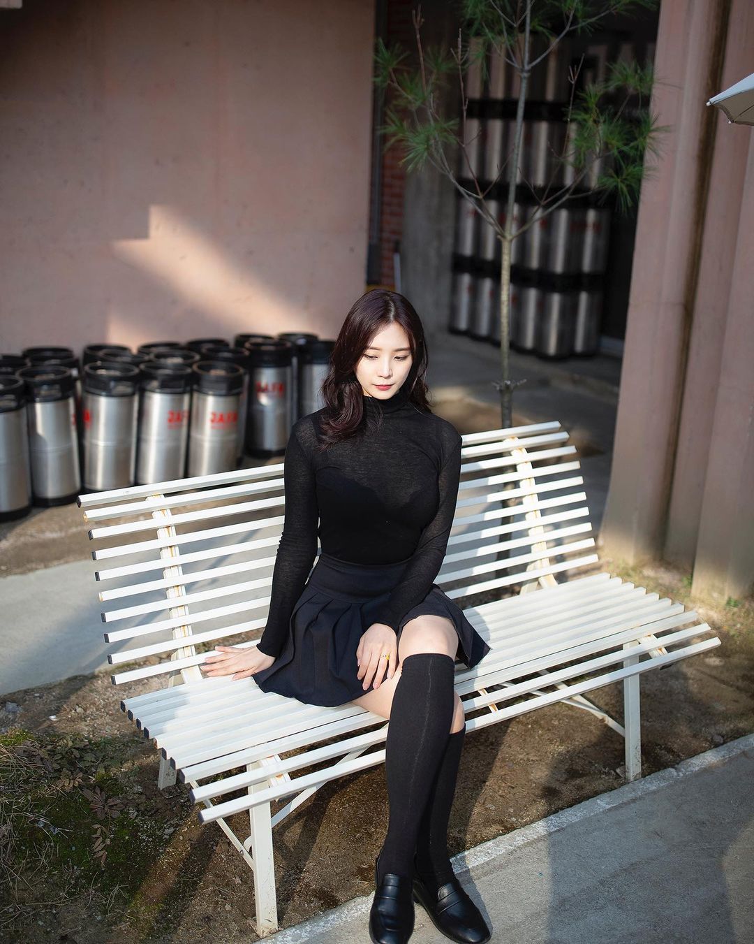高尔夫球场偶遇无袖紧身针织衫大美女