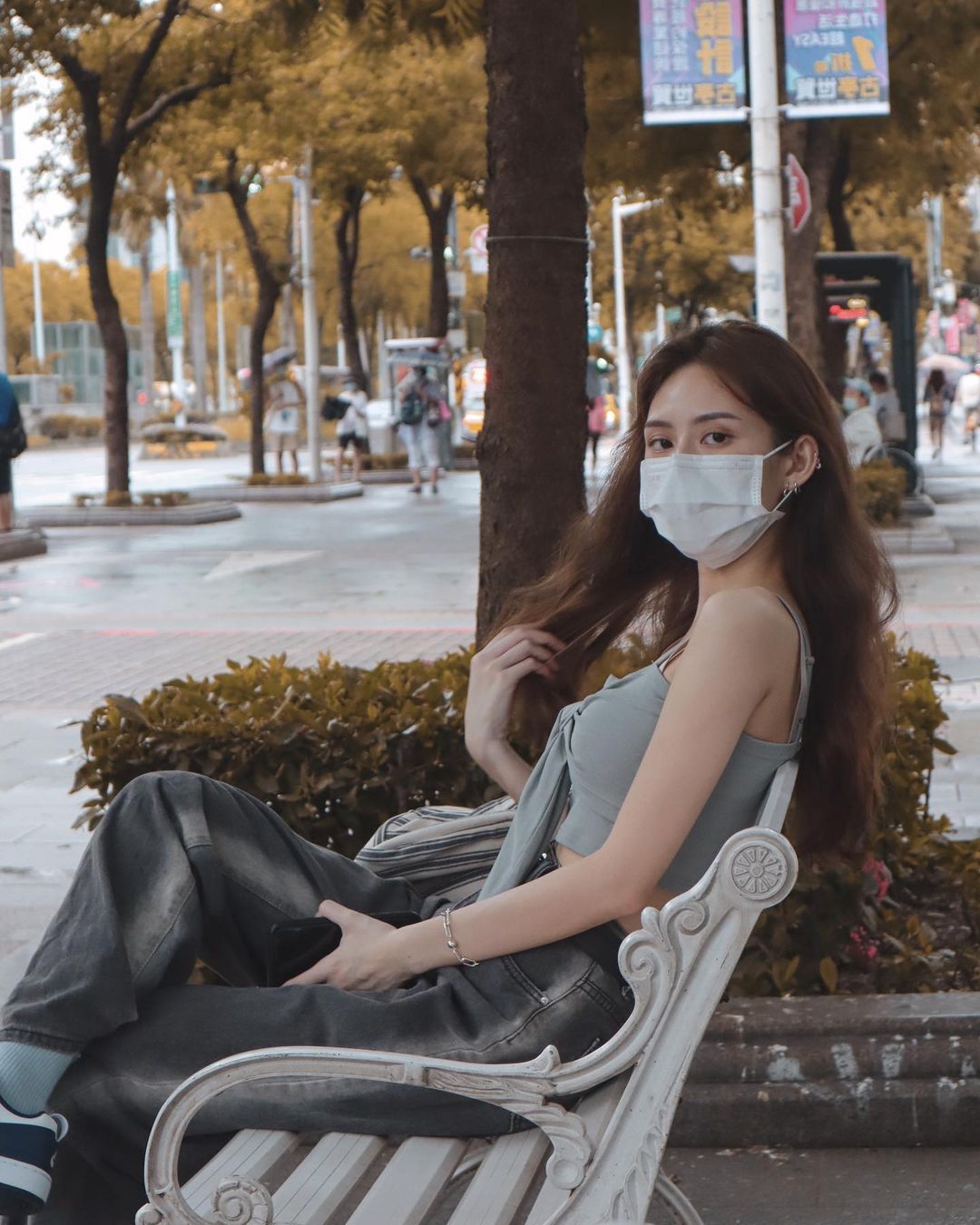 黄珂怡白皙美貌超吸睛，口罩一脱颜值更惊艳！