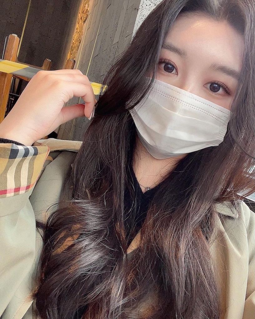韩国妹子推荐「164nk」深V黑色低装看起来超美