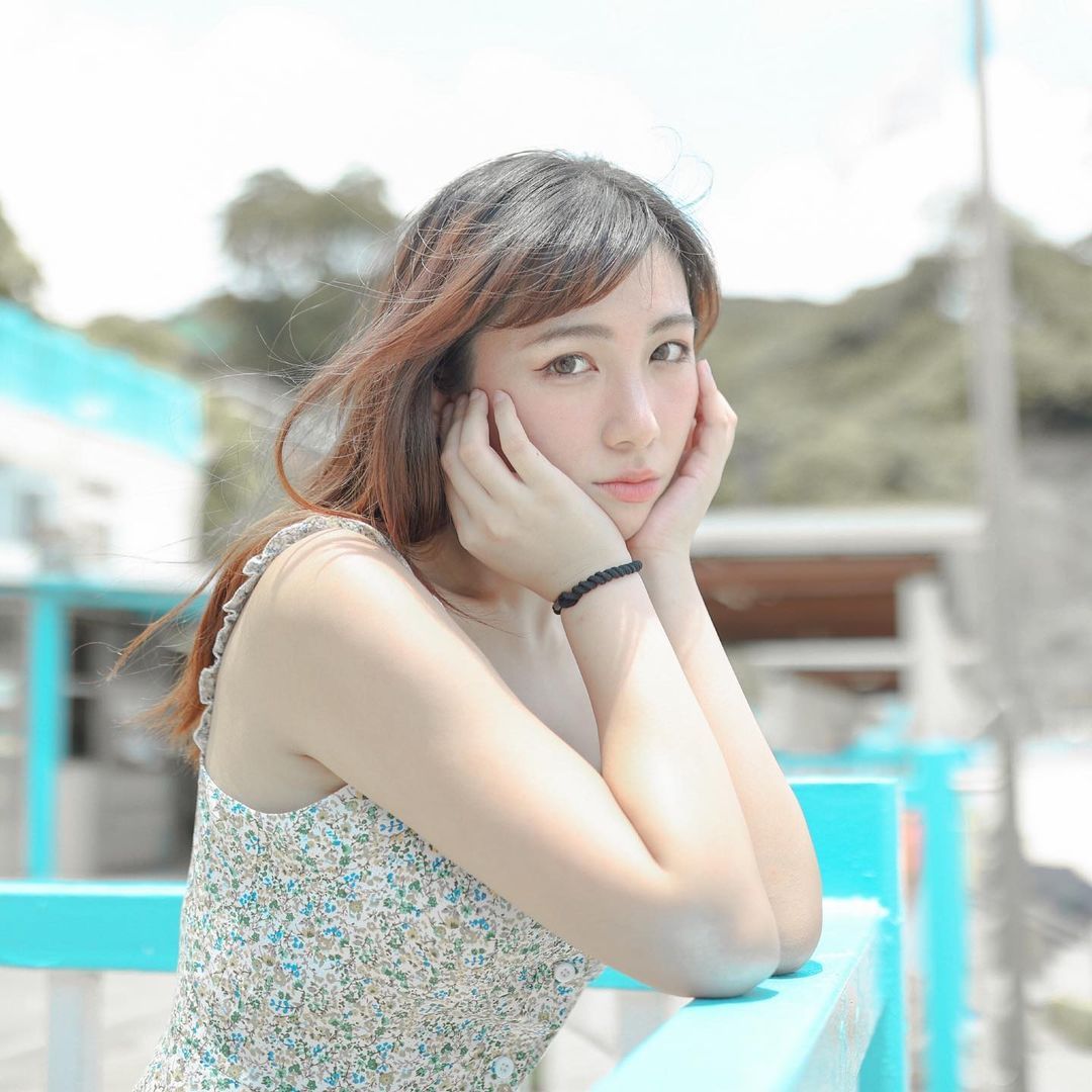 超好看的香港Ellie Lee 笑起来让人瞬间融化