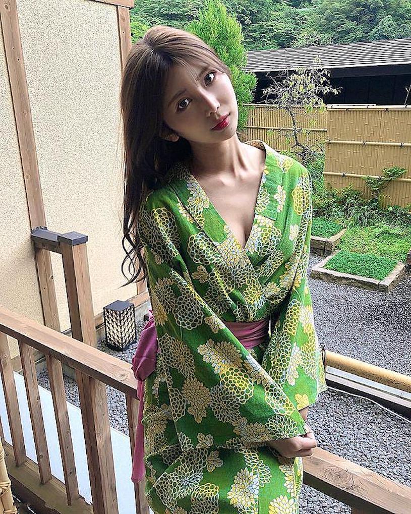 日本正妹「さきさきパンだ」温泉之旅的美照欣赏