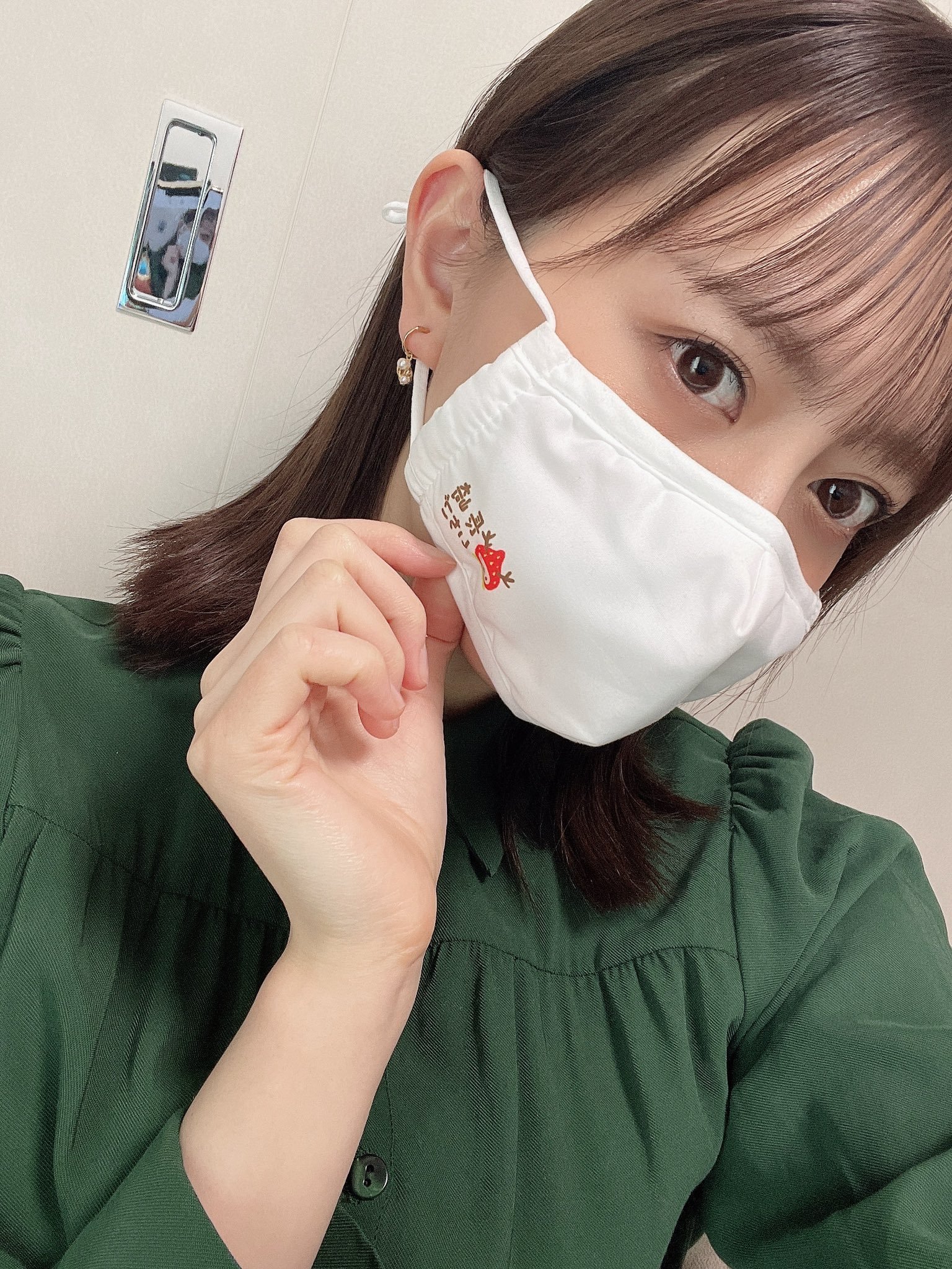 前HKT48成员「森保まどか」毕业后推写真集展现成熟美