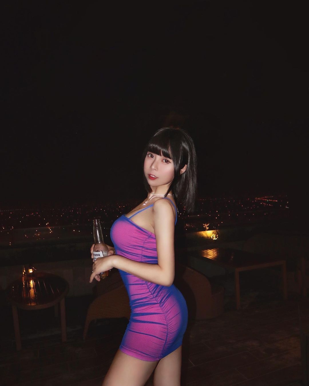 小巧精致鼻梁和樱桃小嘴的她 chubby糖