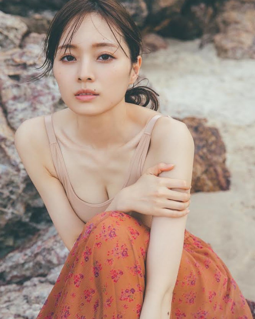 「梅泽美波」170公分身材高挑曲线优美神之BODY无误