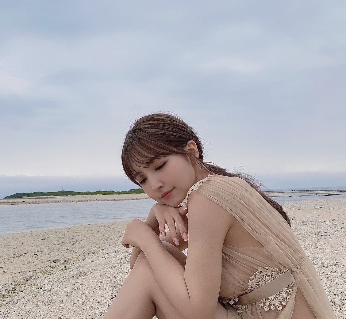 暗黑女神三上悠亚又要推出写真集了！