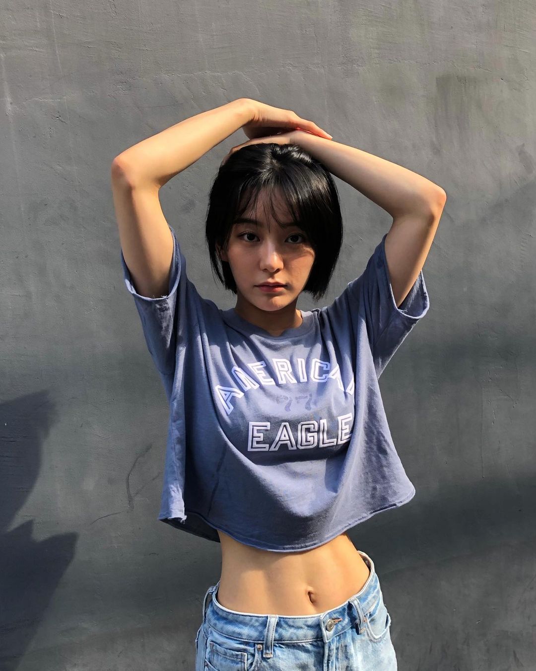短发妹子新田桃子有性感有可爱「泳装写真」带出夏天的余温！