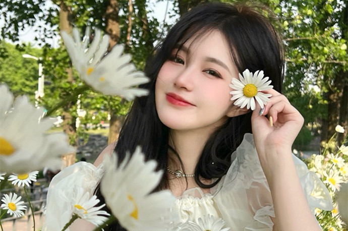 没有邓子怡个人资料介绍及图片