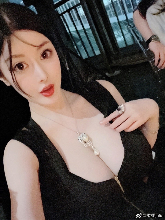 柔柔julia(王祎晨baby)个人资料介绍及图片