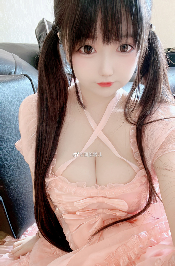 圆脸馨儿个人资料介绍及图片