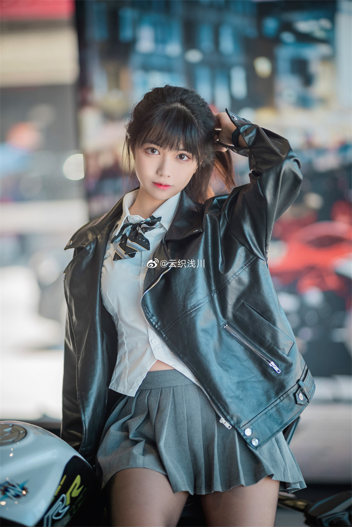  (1)