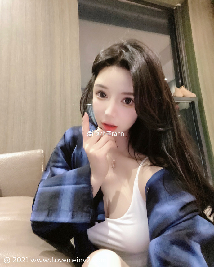 小然nenee (9)