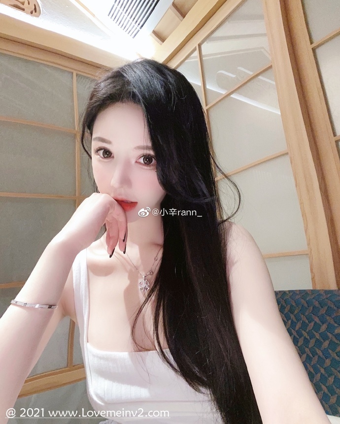 小然nenee (3)