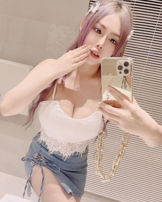 逼小桃Momoco (5)