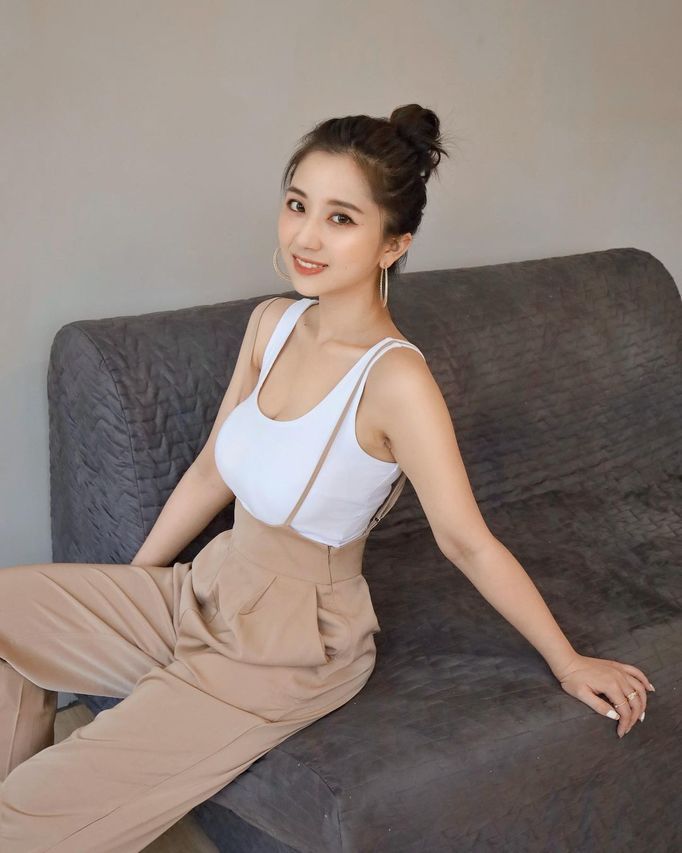 何蓁Chen Ho个人资料介绍