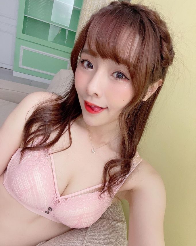 张语芯yuxin  (4)