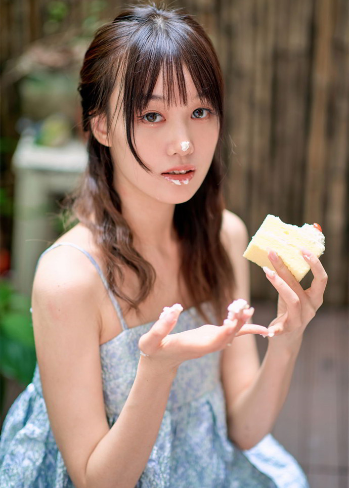 模特尤其个人资料介绍及图片