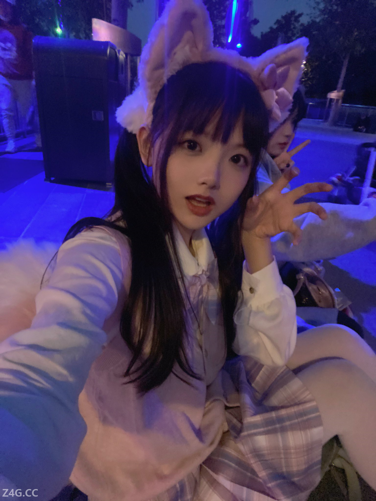 3CD美女GIF动态图【第30期】生而平凡 coser.pw