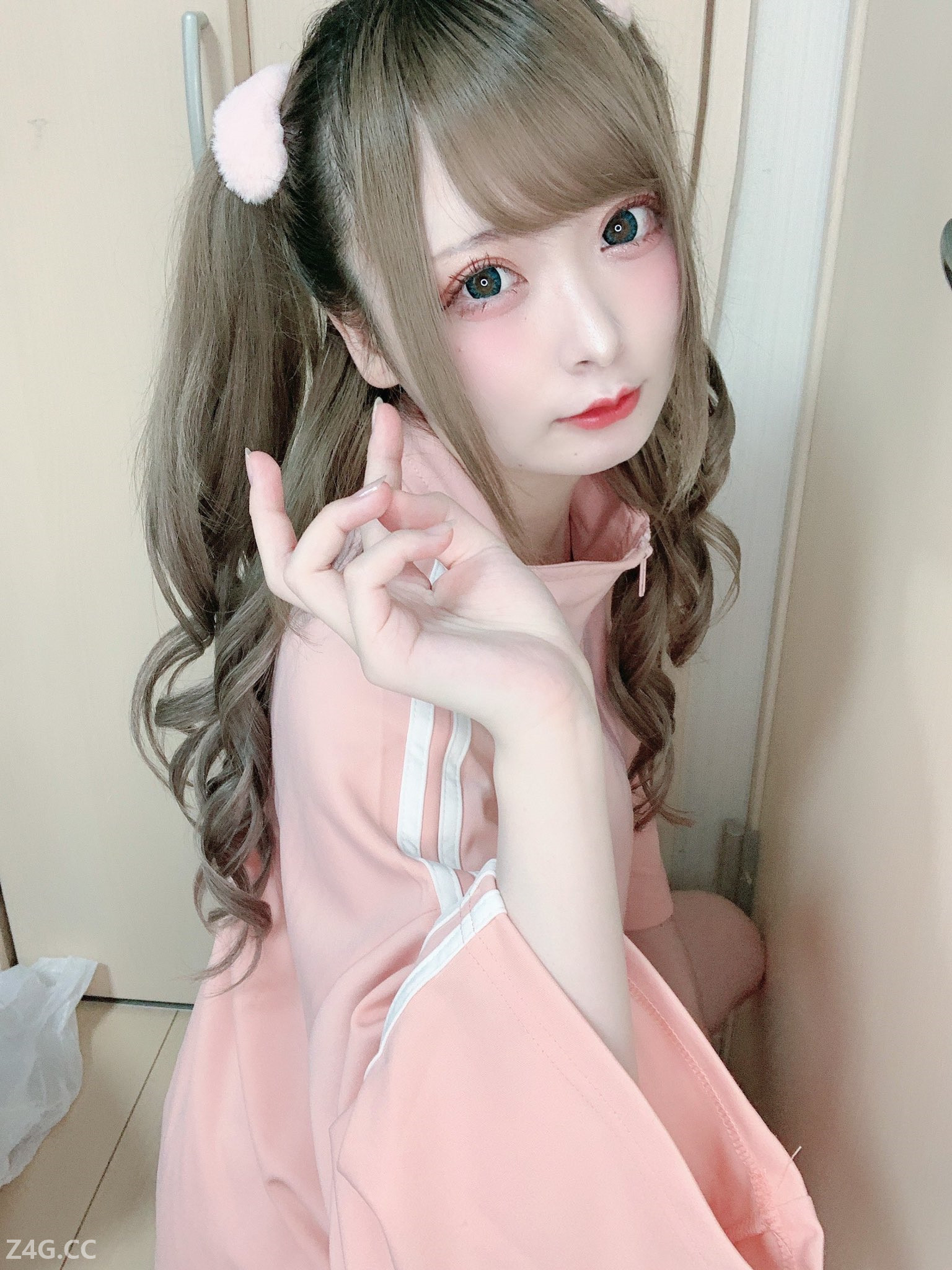 3CD美女GIF动态图【第30期】生而平凡 coser.pw