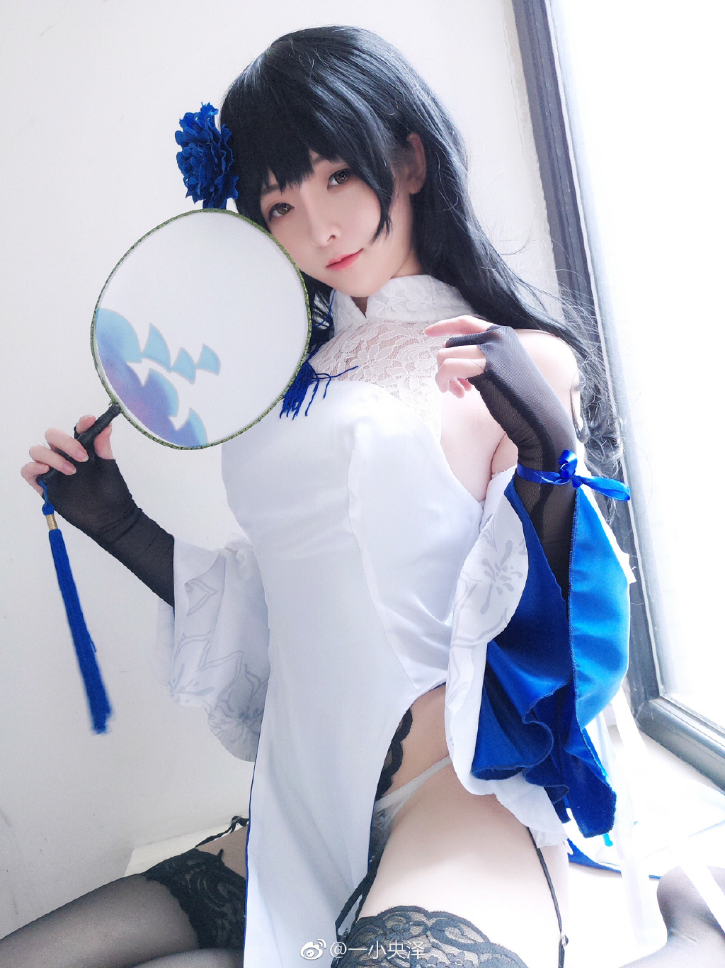 网络红人@一小央泽 一个爱COS的嘿丝妹纸美女诱惑