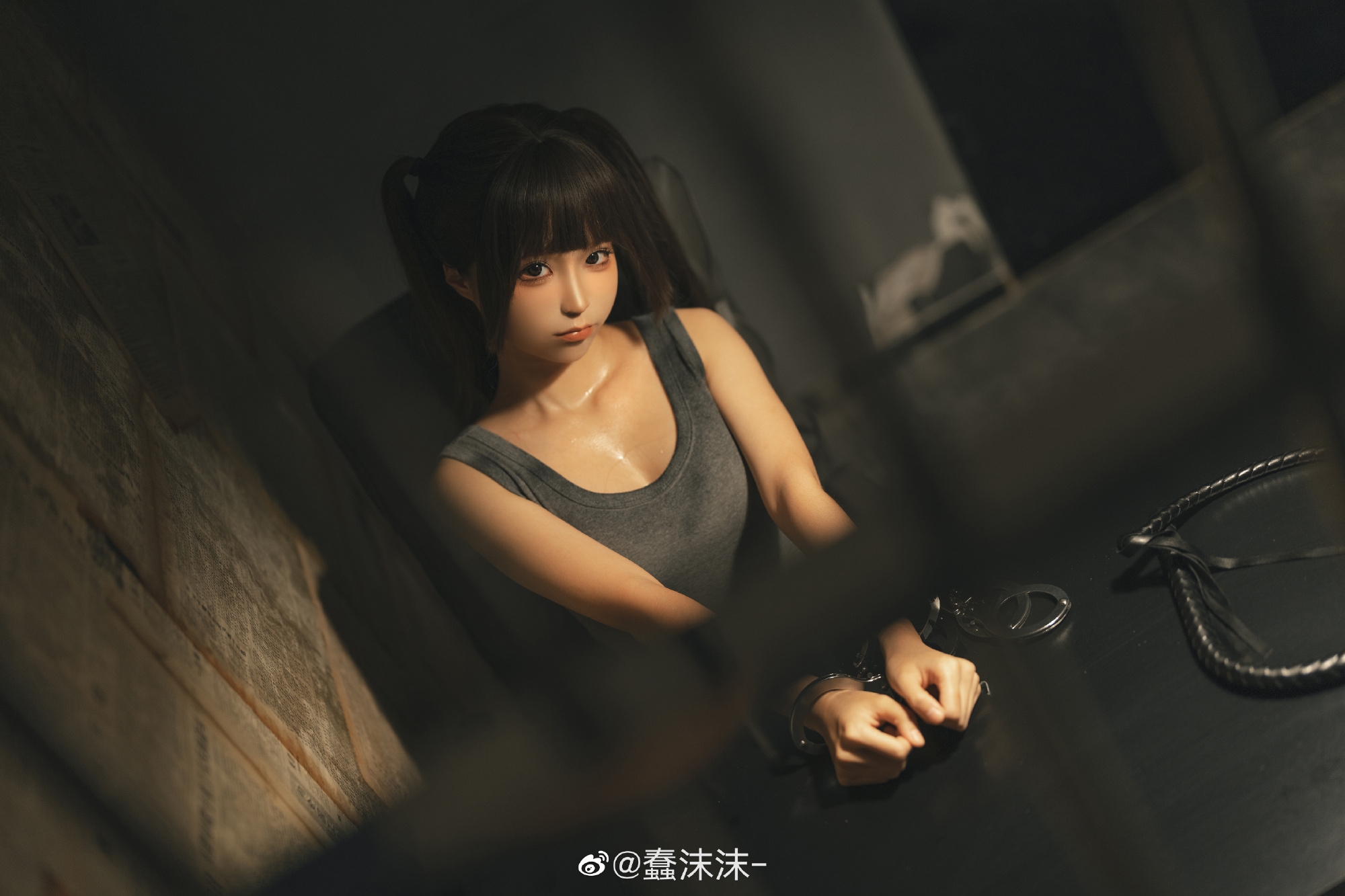 蠢沫沫新图抢先看《审讯》