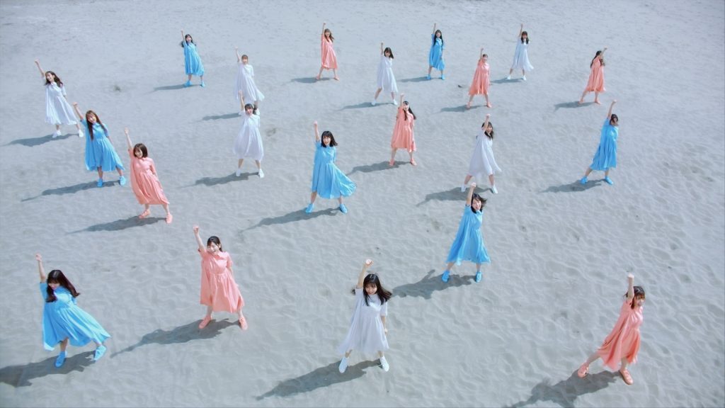 日向坂46第六张单曲的B面曲「何度でも何度でも」音乐录影带公开