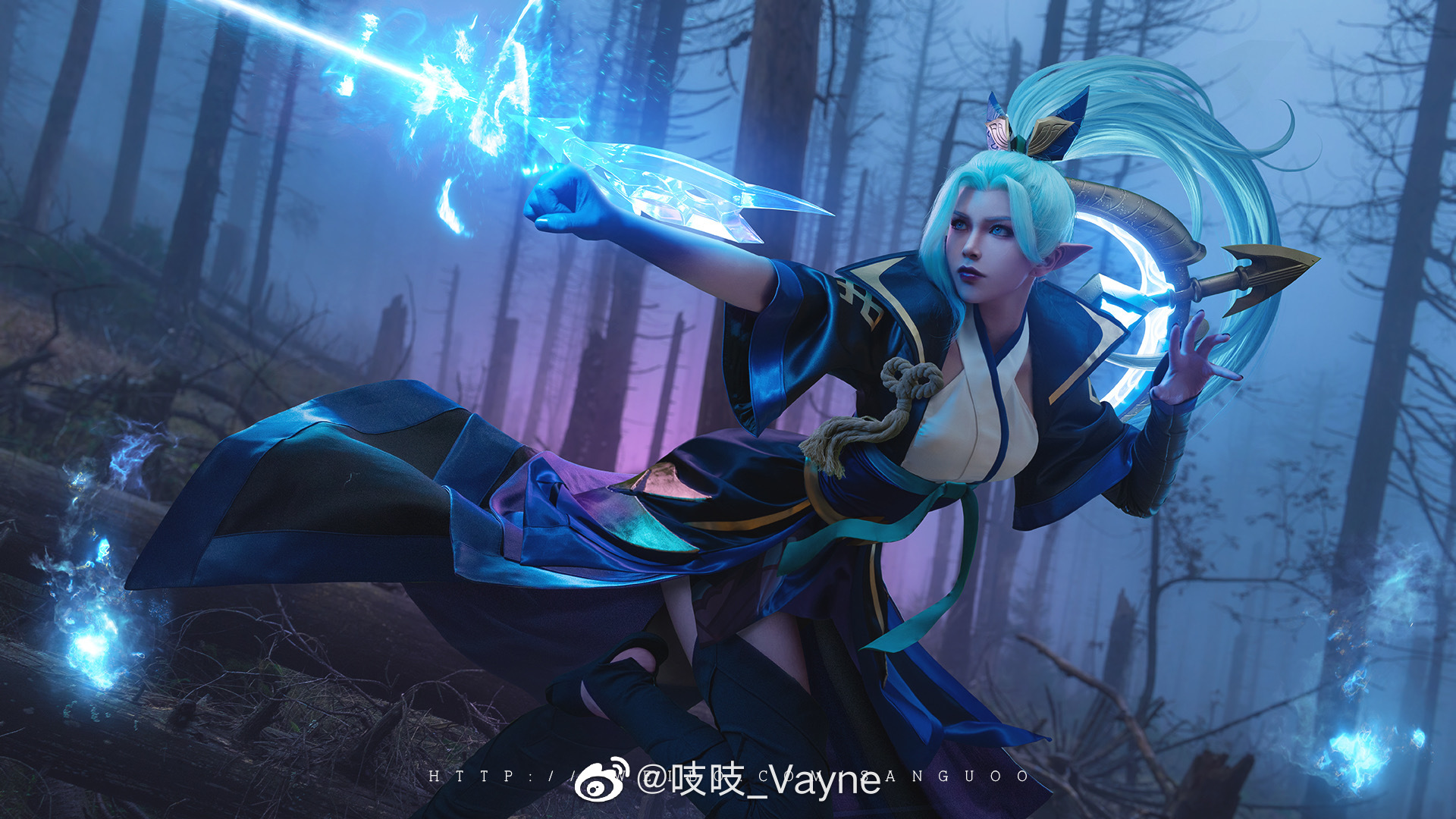 英雄联盟COS 灵魂莲华薇恩