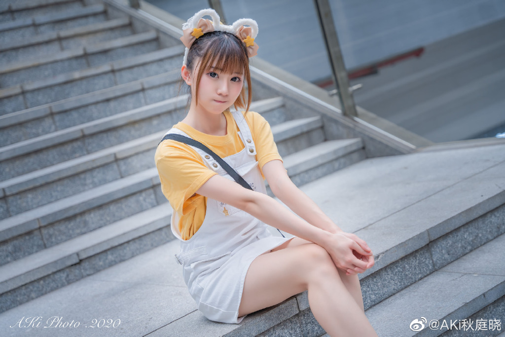 哇~好清新的小迷妹呀!